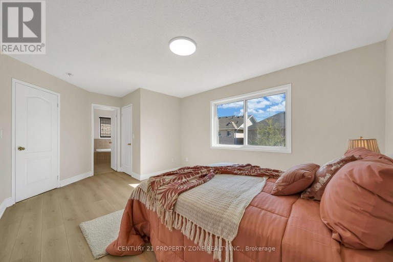 5 SENWOOD STREET, Brampton (Fletcher's Meadow), Ontario, L7A3S6