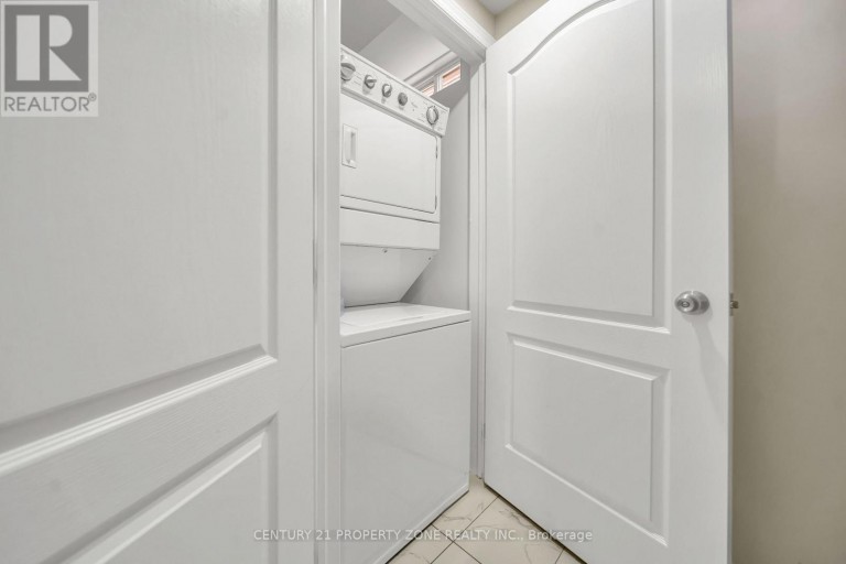 5 SENWOOD STREET, Brampton (Fletcher's Meadow), Ontario, L7A3S6
