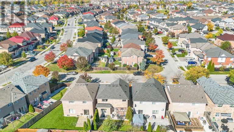 5 SENWOOD STREET, Brampton (Fletcher's Meadow), Ontario, L7A3S6