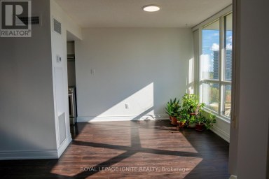 1010 - 5 ROWNTREE ROAD Toronto (Mount Olive-Silverstone-Jamestown) Ontario photo 2