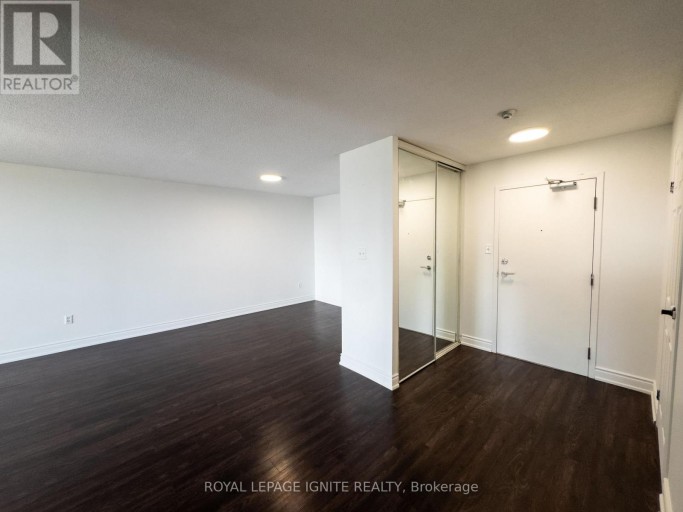 1010 - 5 ROWNTREE ROAD, Toronto (Mount Olive-Silverstone-Jamestown), Ontario, M9V5G9