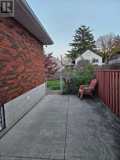 197 CRAIGROYSTON ROAD, Hamilton (Bartonville), Ontario, L8K3K2