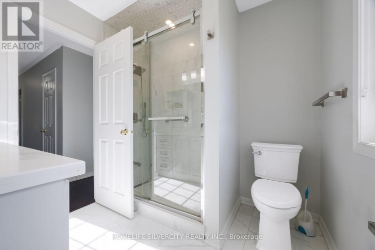 25 VAN HOOF CRESCENT, Brampton (Vales of Castlemore), Ontario, L6P1S7