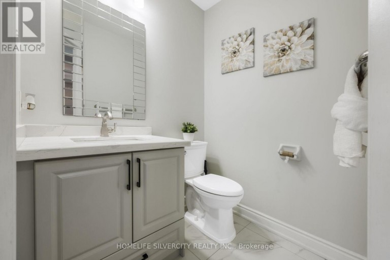 25 VAN HOOF CRESCENT, Brampton (Vales of Castlemore), Ontario, L6P1S7