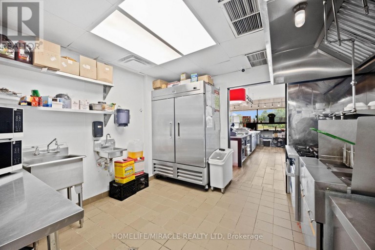 2600 WESTON ROAD, Toronto (Humberlea-Pelmo Park), Ontario, M9N2A9