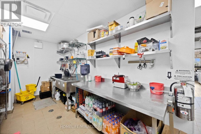 2600 WESTON ROAD, Toronto (Humberlea-Pelmo Park), Ontario, M9N2A9