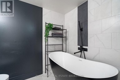 84 - 23 DAWSON DRIVE Collingwood Ontario photo 15