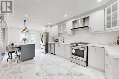 119 ELIZABETH STREET Oshawa (McLaughlin) Ontario photo 12