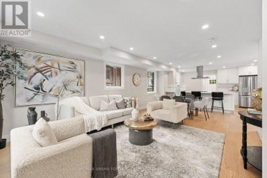 3517 ST CLAIR AVENUE E Toronto (Clairlea-Birchmount) Ontario photo 3