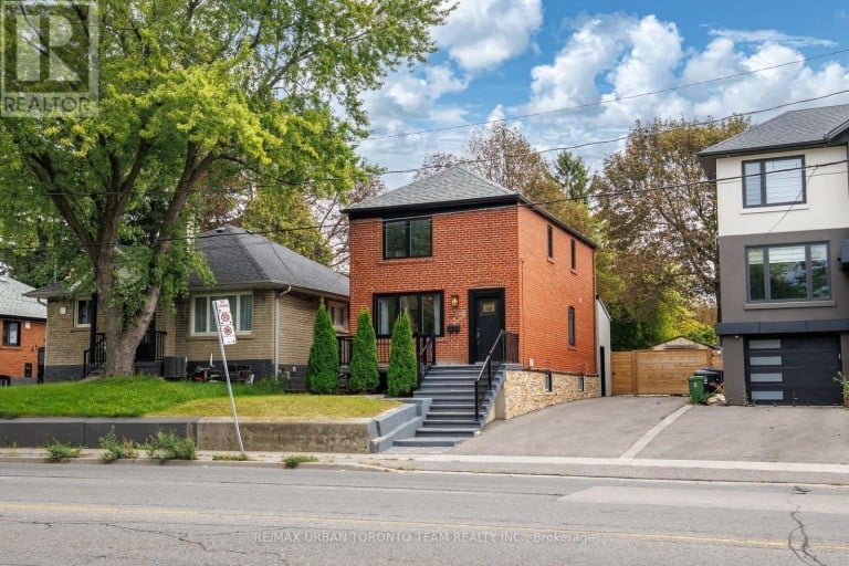 3517 ST CLAIR AVENUE E, Toronto (Clairlea-Birchmount), Ontario, M1K1L4