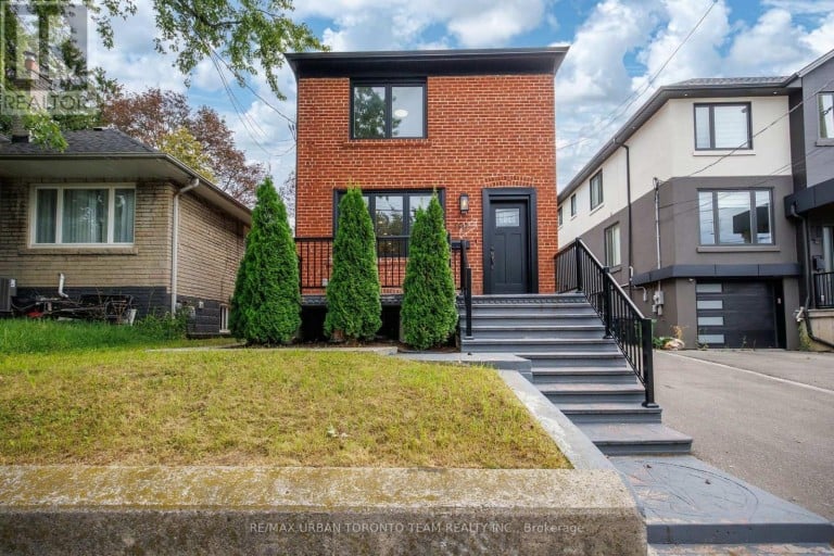3517 ST CLAIR AVENUE E, Toronto (Clairlea-Birchmount), Ontario, M1K1L4
