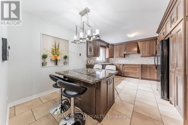 148 CASTLEHILL ROAD Vaughan (Maple) Ontario photo 17
