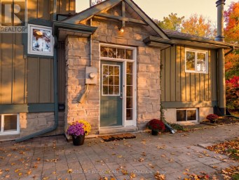 131 JOHN STREET E Bradford West Gwillimbury (Bradford) Ontario photo 3