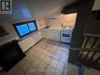 11 RATHMINE STREET London East (East L) Ontario photo 23