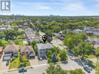 135 SPRUCE AVENUE Richmond Hill (South Richvale) Ontario photo 1