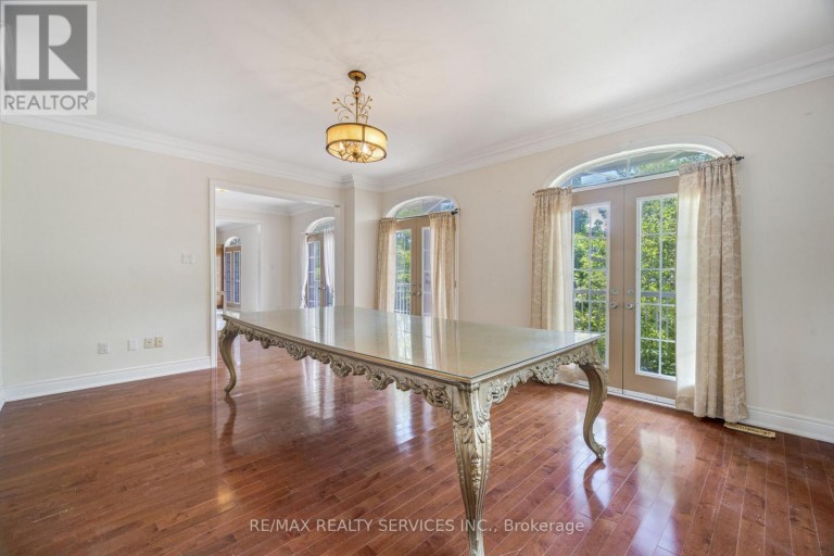135 SPRUCE AVENUE, Richmond Hill (South Richvale), Ontario, L4C6V9