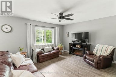 17900 HIGHWAY 118 Highlands East (Monmouth) Ontario photo 12
