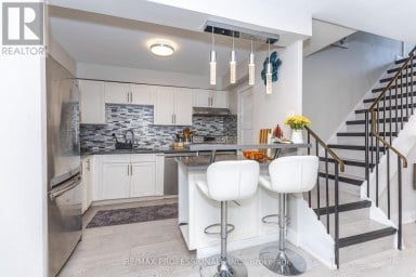 339 - 2 VALHALLA INN ROAD Toronto (Islington-City Centre West) Ontario photo 7