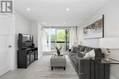339 - 2 VALHALLA INN ROAD Toronto (Islington-City Centre West) Ontario photo 9