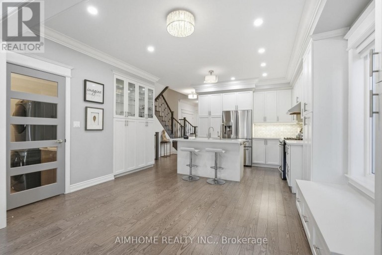 15 CALAMINT LANE, Richmond Hill (Oak Ridges Lake Wilcox), Ontario, L4E1C3