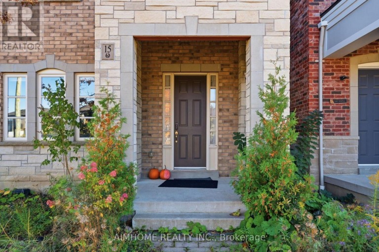 15 CALAMINT LANE, Richmond Hill (Oak Ridges Lake Wilcox), Ontario, L4E1C3