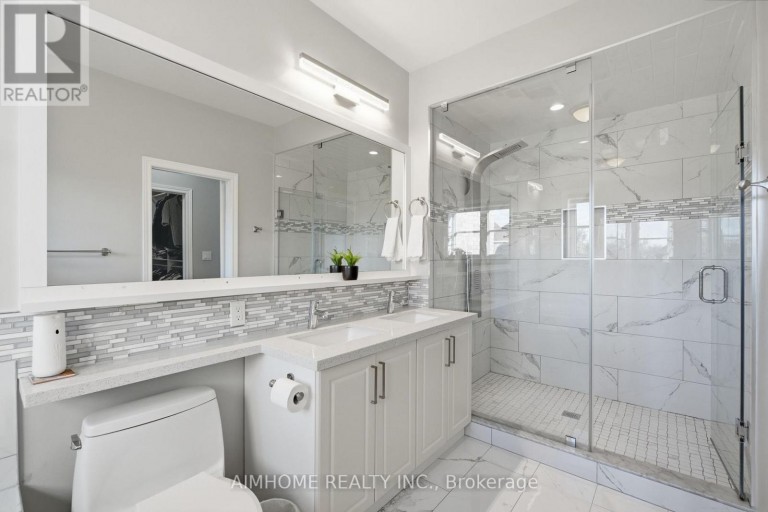 15 CALAMINT LANE, Richmond Hill (Oak Ridges Lake Wilcox), Ontario, L4E1C3