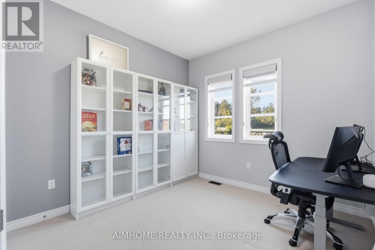 15 CALAMINT LANE, Richmond Hill (Oak Ridges Lake Wilcox), Ontario, L4E1C3