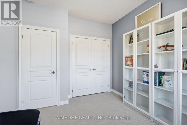 15 CALAMINT LANE, Richmond Hill (Oak Ridges Lake Wilcox), Ontario, L4E1C3