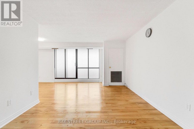 1207 - 10 STONEHILL COURT, Toronto (L'Amoreaux), Ontario, M1W2X8