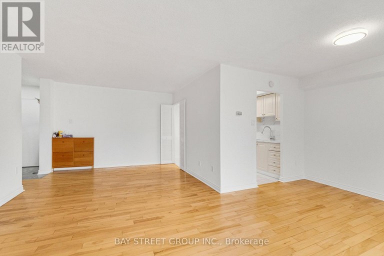 1207 - 10 STONEHILL COURT, Toronto (L'Amoreaux), Ontario, M1W2X8