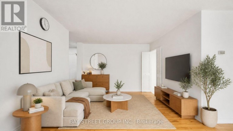 1207 - 10 STONEHILL COURT, Toronto (L'Amoreaux), Ontario, M1W2X8