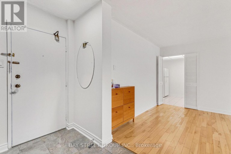 1207 - 10 STONEHILL COURT, Toronto (L'Amoreaux), Ontario, M1W2X8