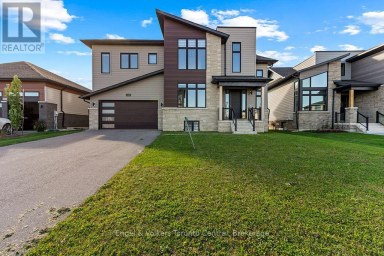 125 STONELEIGH DRIVE Blue Mountains Ontario photo 1