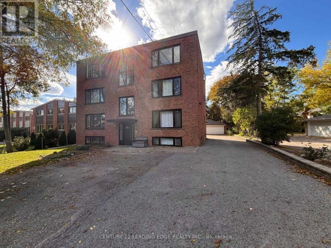 2 - 134 LUCAS STREET, Richmond Hill (Mill Pond), Ontario, L4C4P5