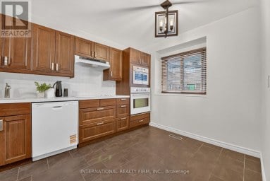15 - 6855 GLEN ERIN DRIVE Mississauga (Meadowvale) Ontario photo 8