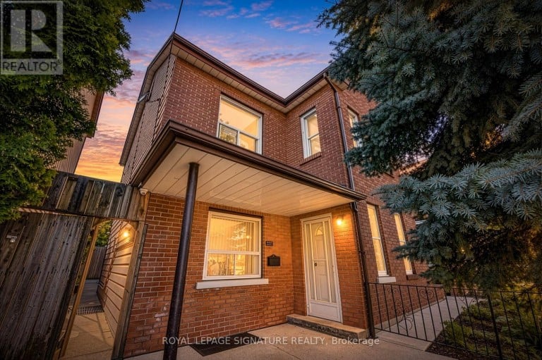 212 LIPPINCOTT STREET, Toronto (University), Ontario, M5S2P5