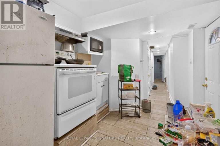 212 LIPPINCOTT STREET, Toronto (University), Ontario, M5S2P5