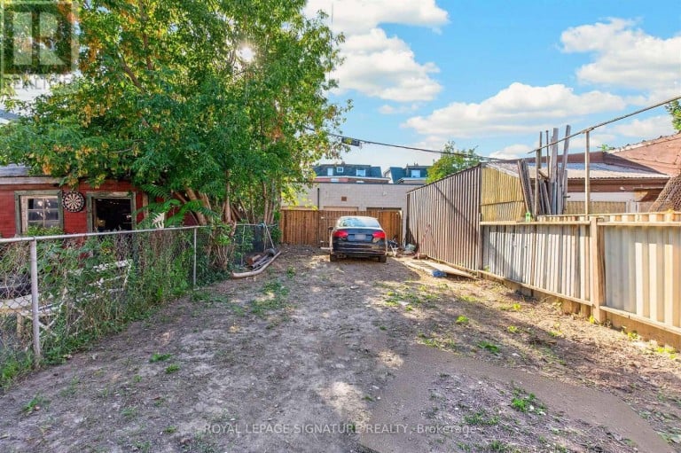 212 LIPPINCOTT STREET, Toronto (University), Ontario, M5S2P5