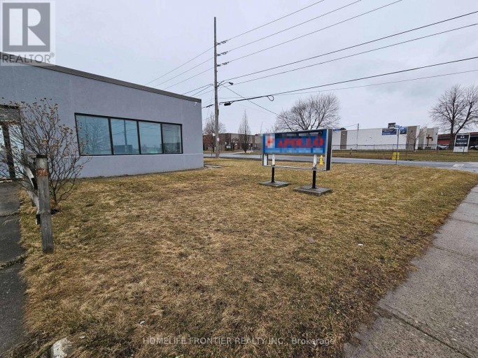 13 RACINE ROAD, Toronto (West Humber-Clairville), Ontario, M9W2Z2