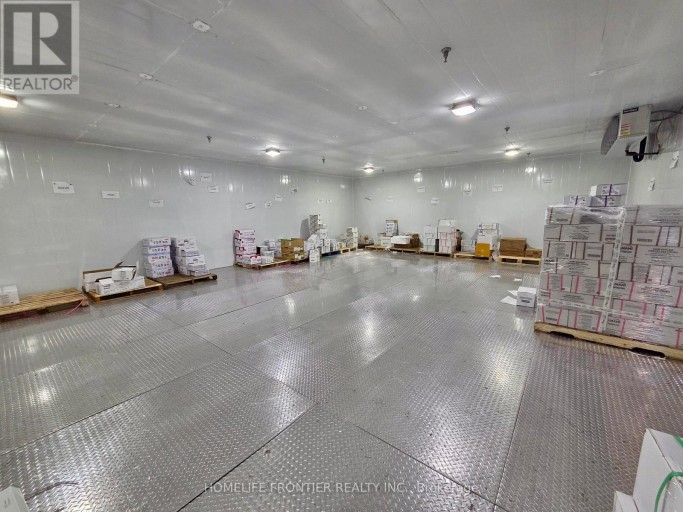 13 RACINE ROAD, Toronto (West Humber-Clairville), Ontario, M9W2Z2