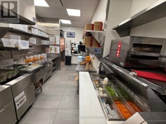 D10 - 400 SCOTT STREET St. Catharines (Carlton/Bunting) Ontario photo 12