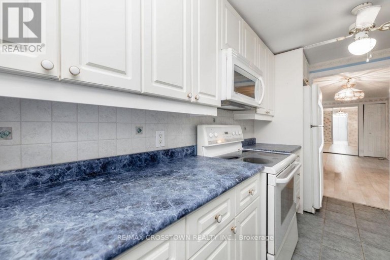 2 TAMARACK COURT, Innisfil, Ontario, L9S1M8