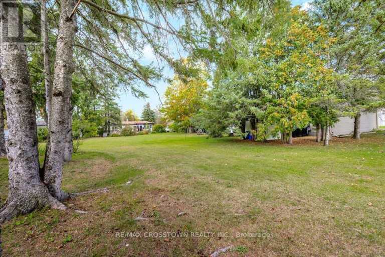 2 TAMARACK COURT, Innisfil, Ontario, L9S1M8