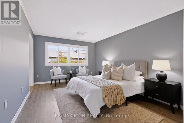 102 - 121 UNIVERSITY AVENUE E, Waterloo, Ontario, N2J4J1