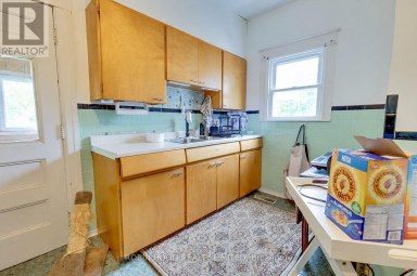 1108 ASSUMPTION STREET Windsor Ontario photo 25