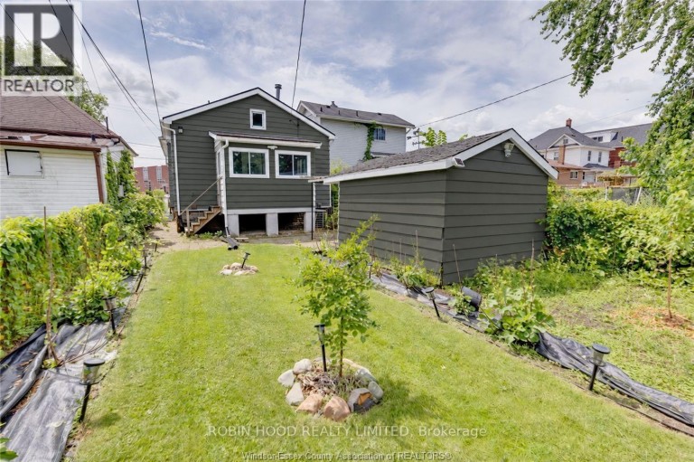 1108 ASSUMPTION STREET, Windsor, Ontario, N9A3C4