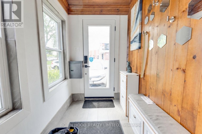 1108 ASSUMPTION STREET, Windsor, Ontario, N9A3C4