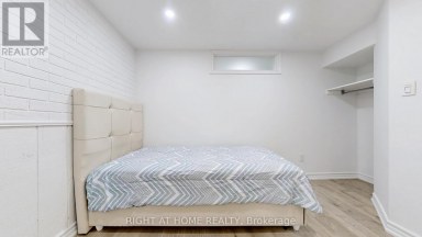 12A KENMORE AVENUE Toronto (Clairlea-Birchmount) Ontario photo 34