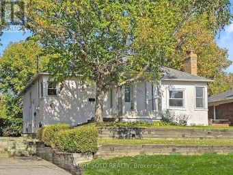 1051 JANETTE STREET Newmarket (Huron Heights-Leslie Valley) Ontario photo 1
