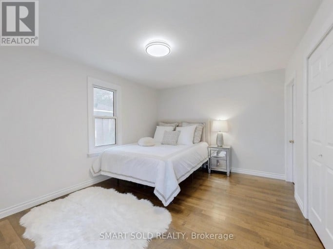 1051 JANETTE STREET, Newmarket (Huron Heights-Leslie Valley), Ontario, L3Y3C4